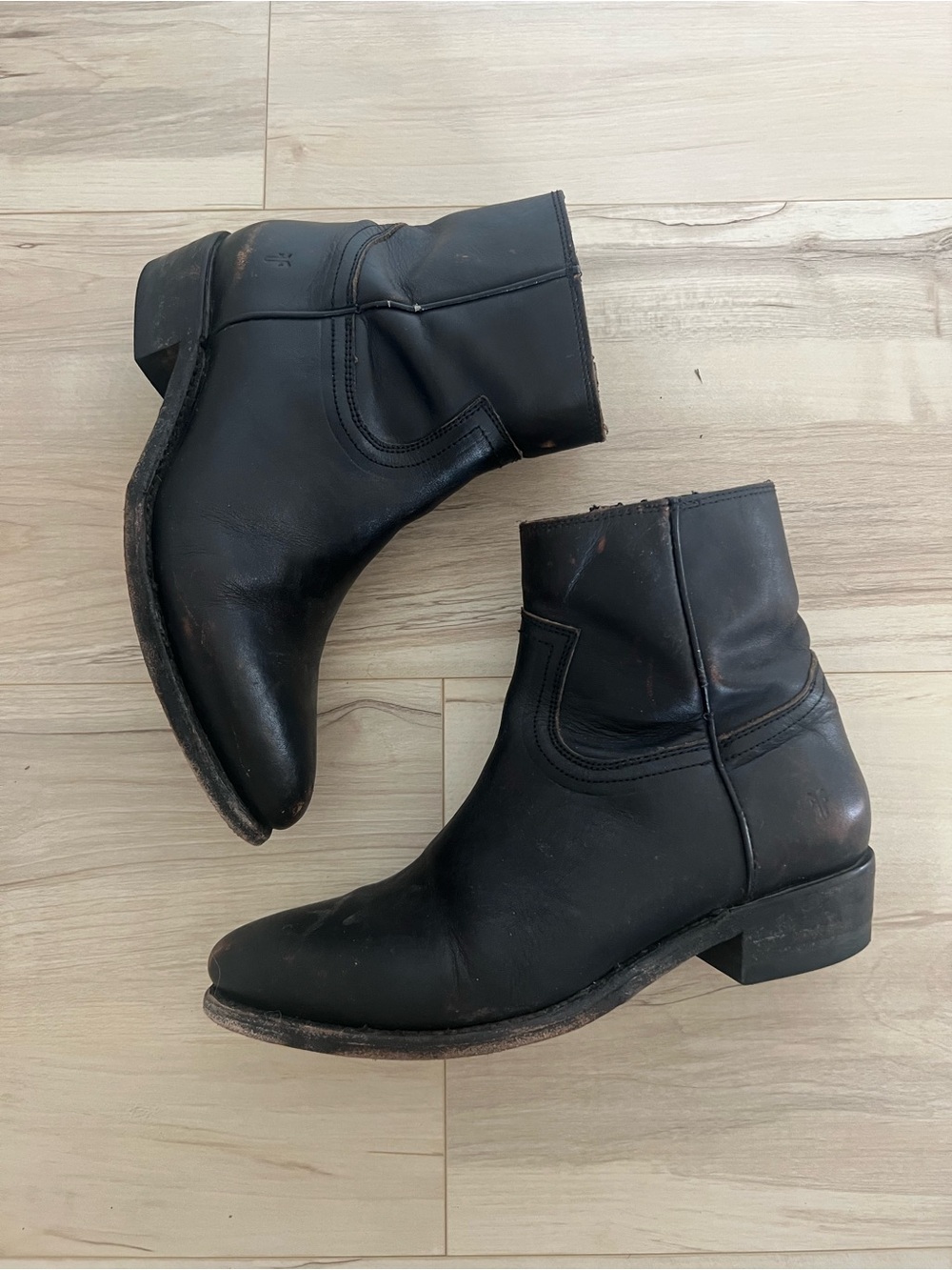Frye distressed Black Leather Women's Ankle Boots